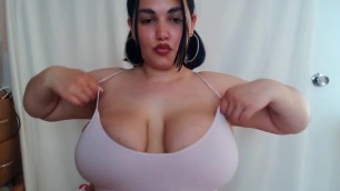 Latina BBW flops out her huge jiggly boobs